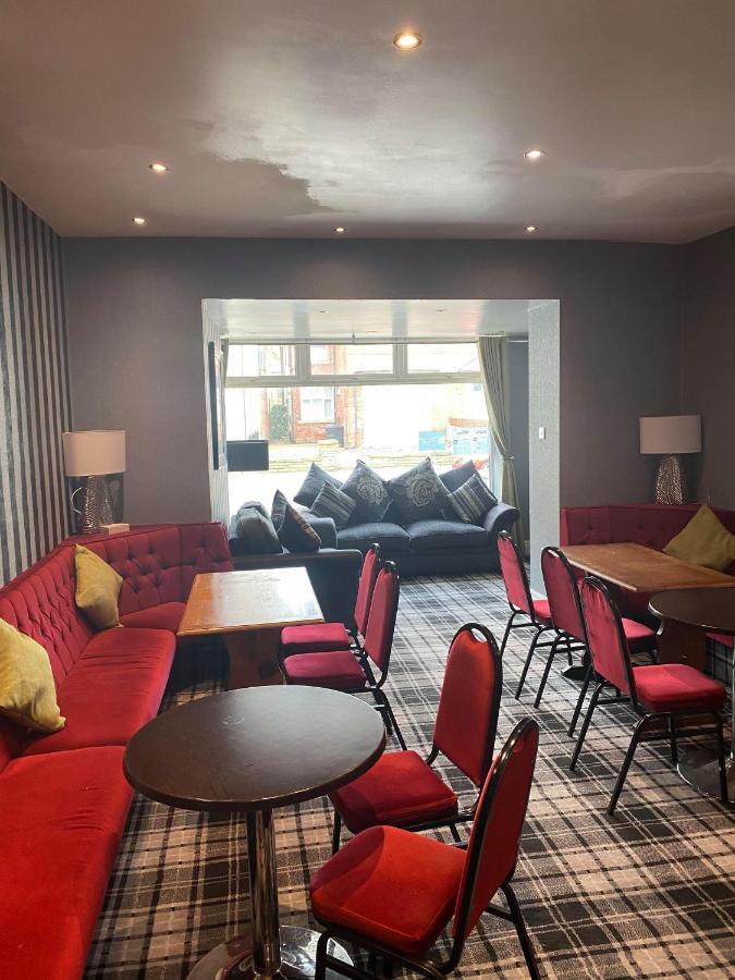 Hotel Jeanne Blackpool Ngoại thất bức ảnh