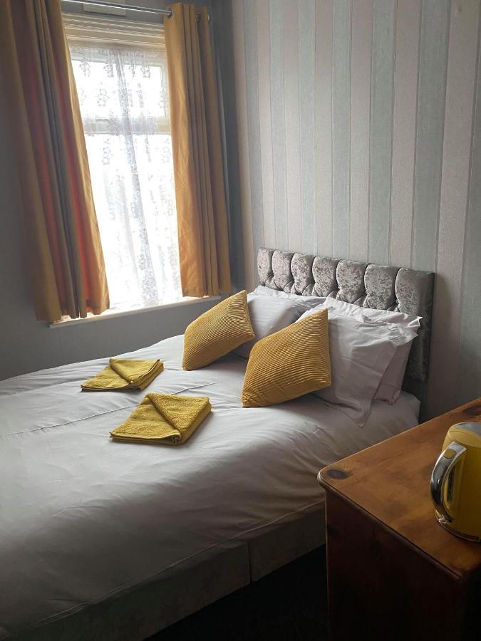 Hotel Jeanne Blackpool Ngoại thất bức ảnh