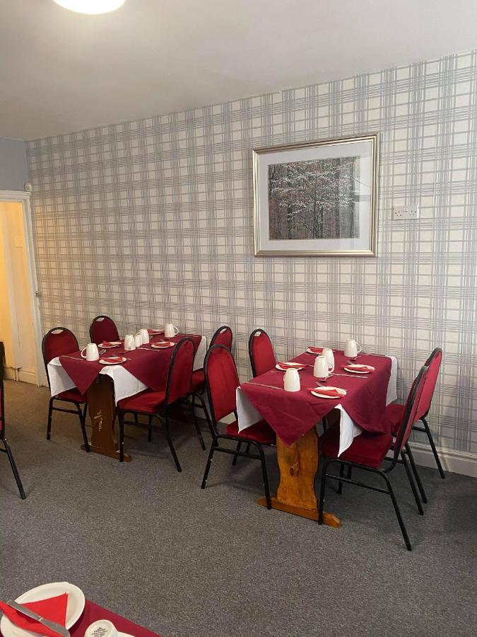 Hotel Jeanne Blackpool Ngoại thất bức ảnh