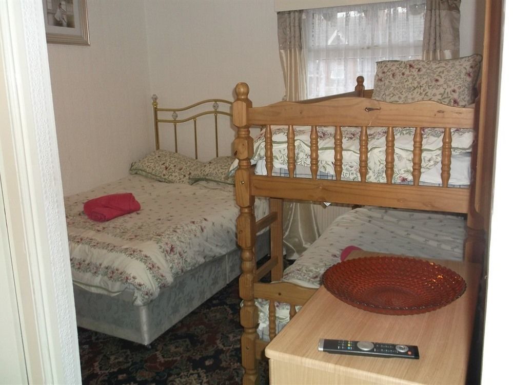 Hotel Jeanne Blackpool Ngoại thất bức ảnh