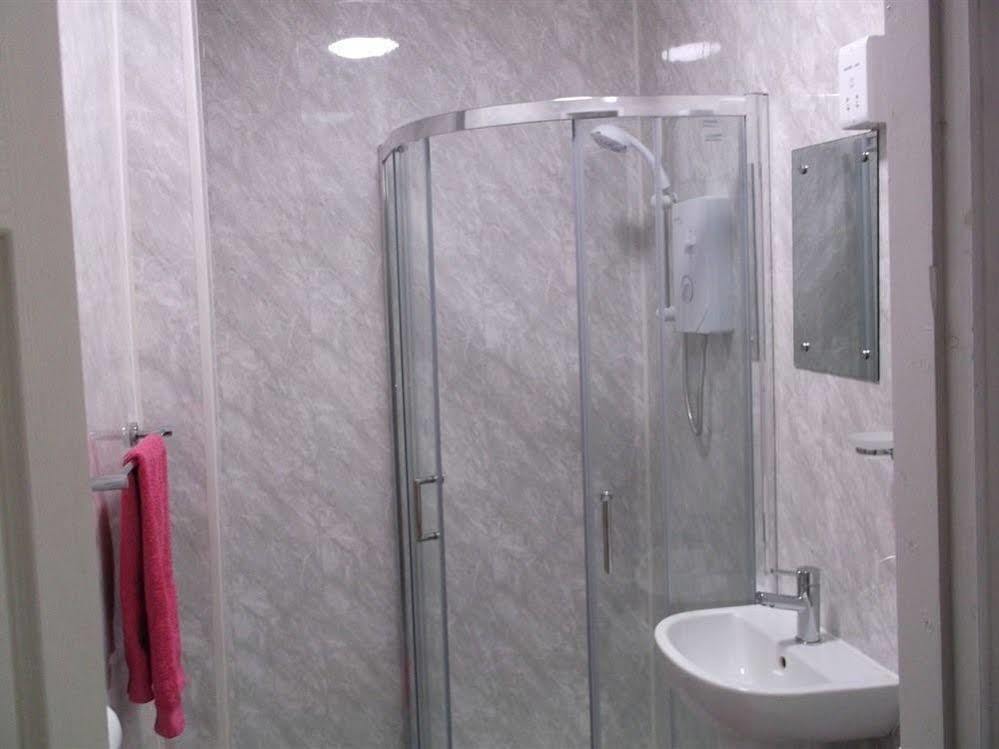 Hotel Jeanne Blackpool Ngoại thất bức ảnh
