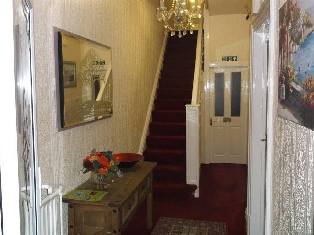 Hotel Jeanne Blackpool Ngoại thất bức ảnh